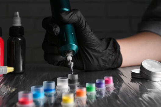 Tätowierfarben-Verbot in der EU: Was du wissen musst – und warum dein Tattoo davon betroffen ist